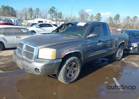 2005 Dodge Dakota Slt z USA, uszkodzony, nr VIN 1D7HW42K05S332626